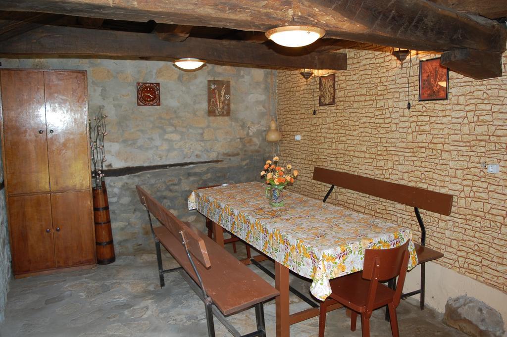 Holiday Home Lyubovo Gabrovo Extérieur photo