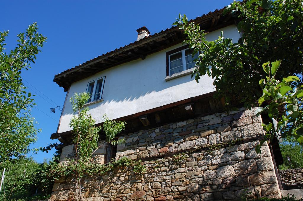 Holiday Home Lyubovo Gabrovo Extérieur photo